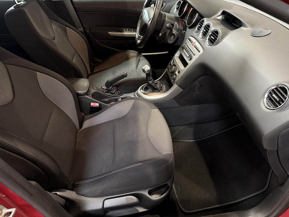Peugeot 308 1.6i 
