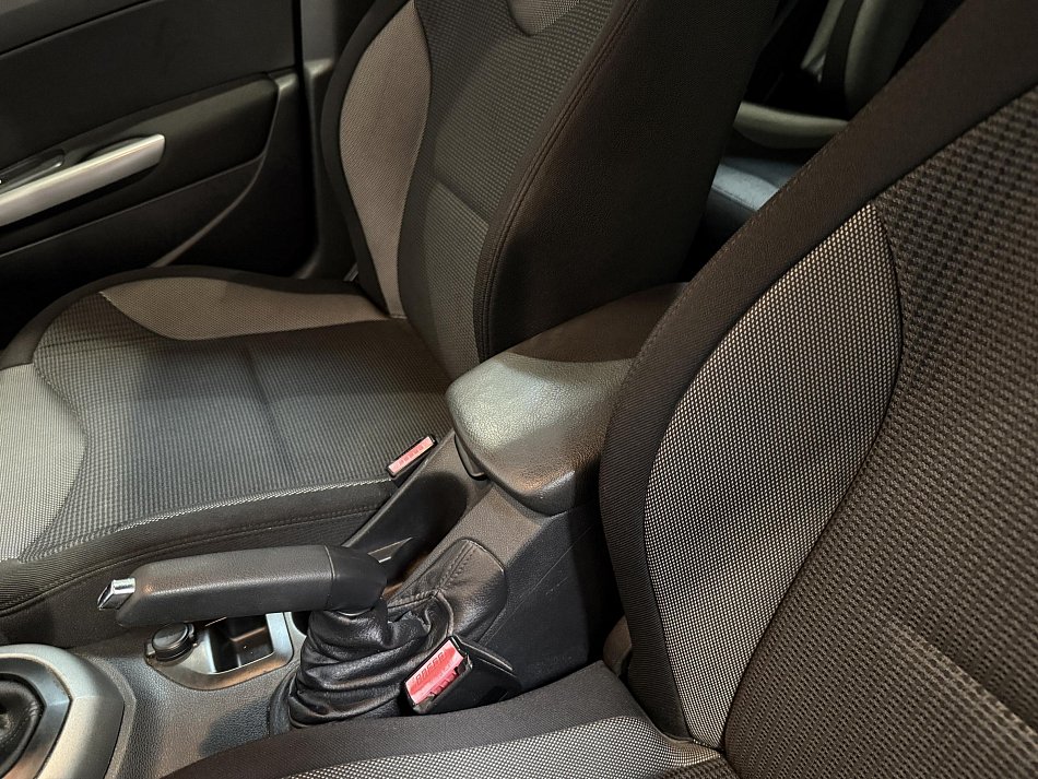 Peugeot 308 1.6i 