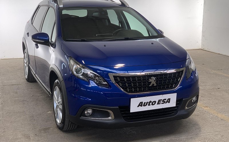 Peugeot 2008 1.2PT Signature