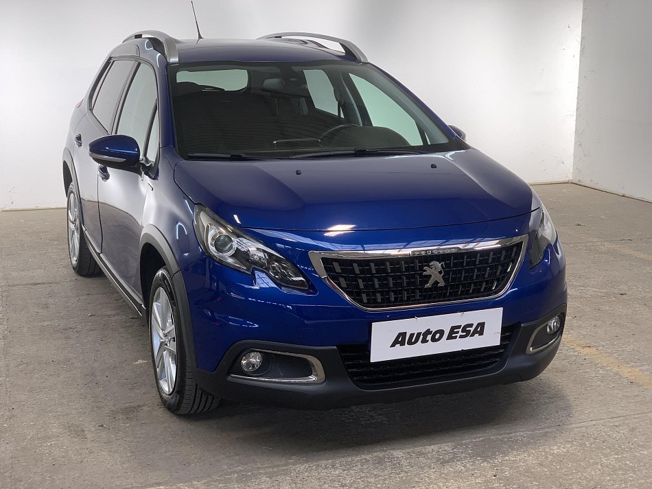 Peugeot 2008 1.2PT Signature