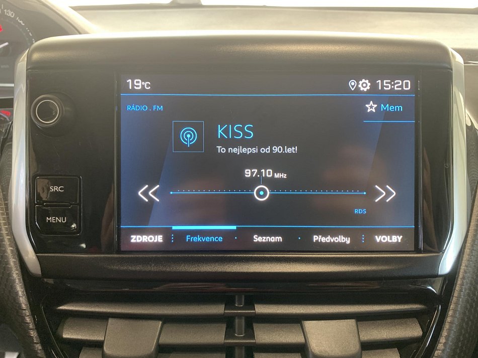Peugeot 2008 1.2PT Signature