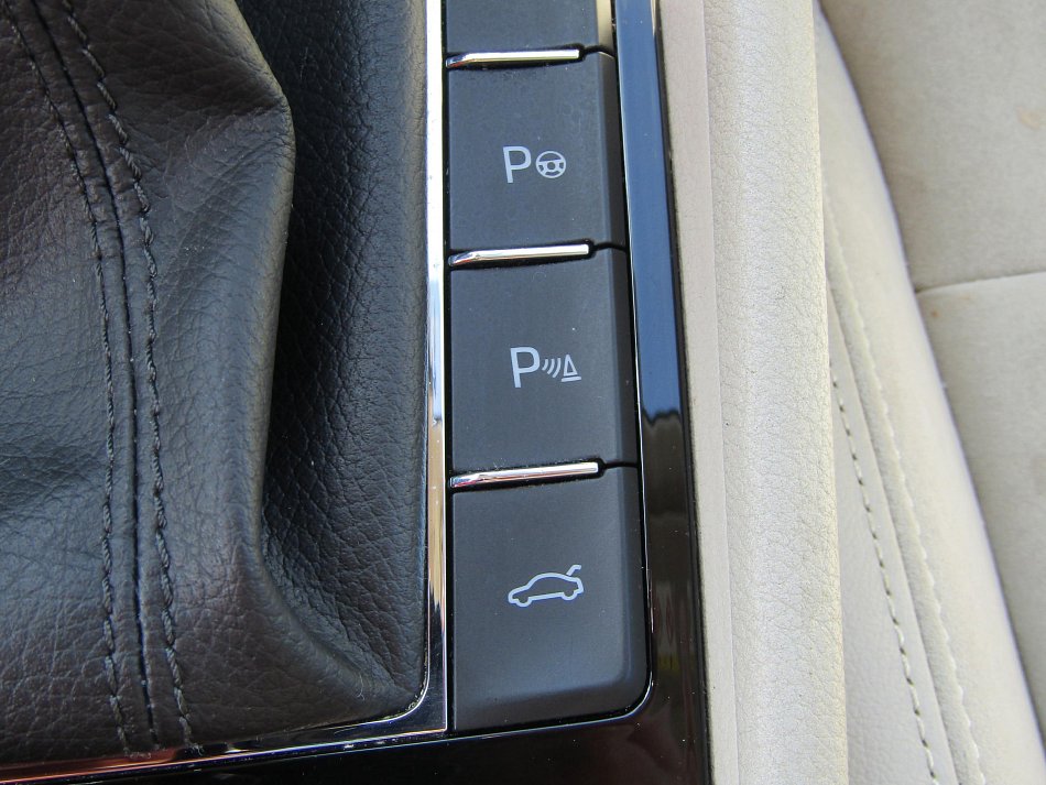 Škoda Superb III 2.0 TDi Style