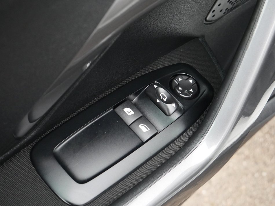 Peugeot 2008 1.2PT Active