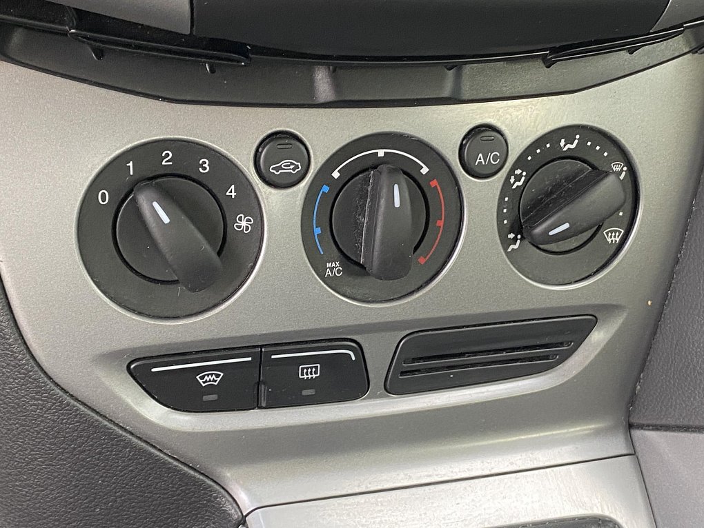 Ford Focus 1.6 Ti Trend