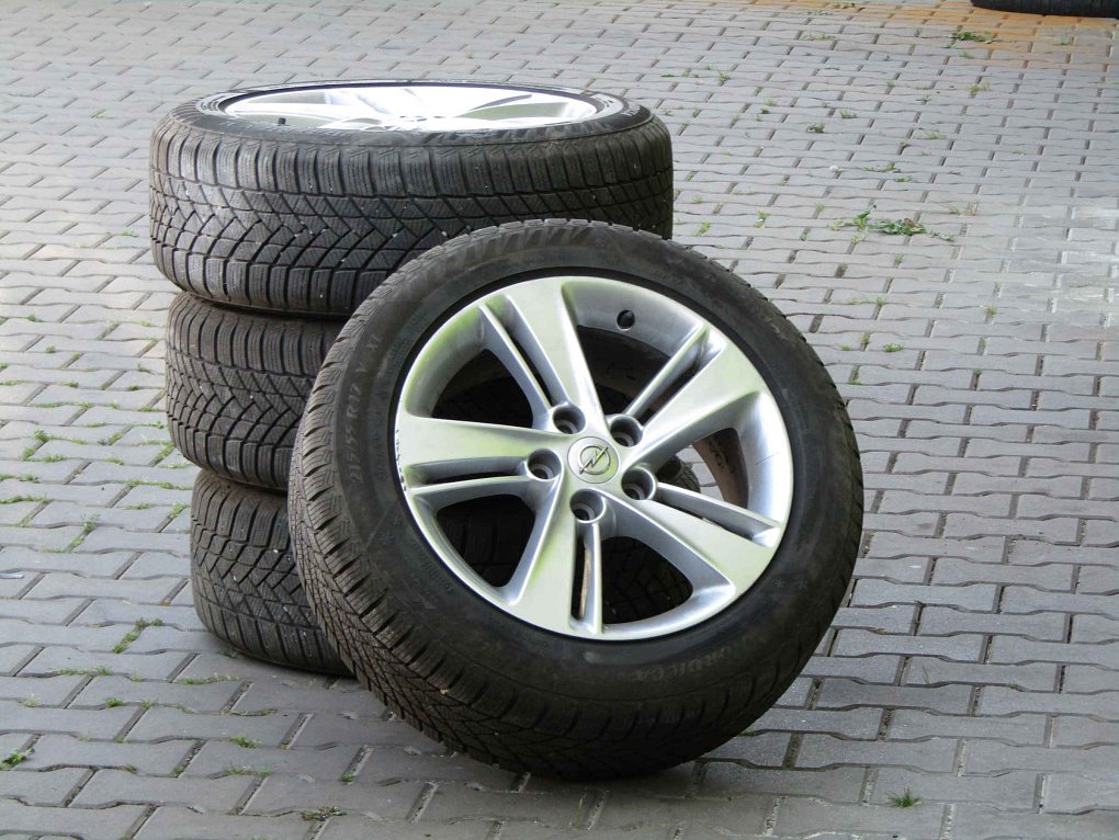 Opel Insignia 1.6 CDTi 