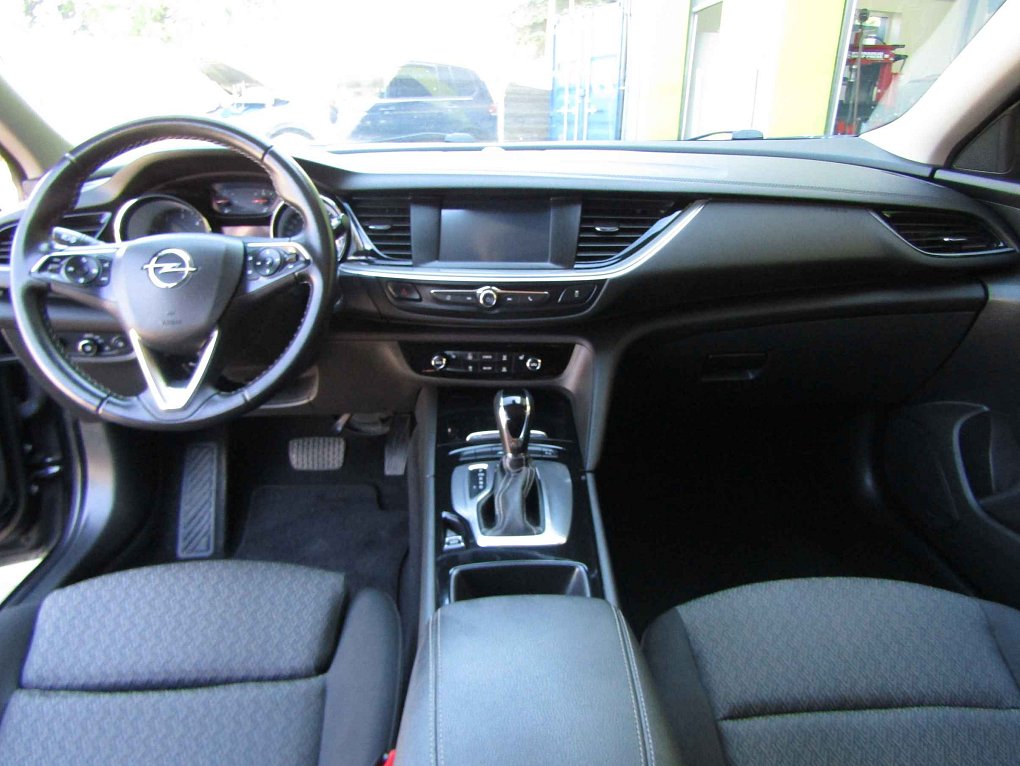 Opel Insignia 1.6 CDTi 
