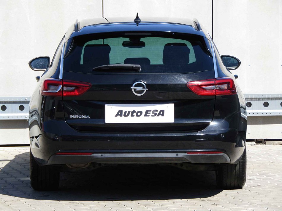 Opel Insignia 1.6 CDTi 