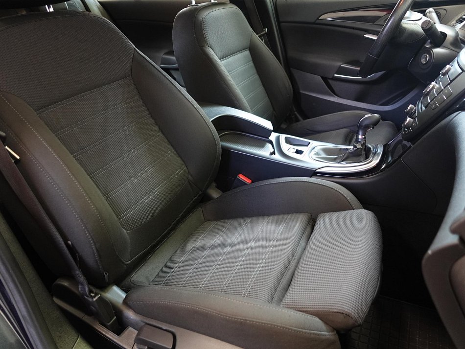 Opel Insignia 2.0 CDTi 