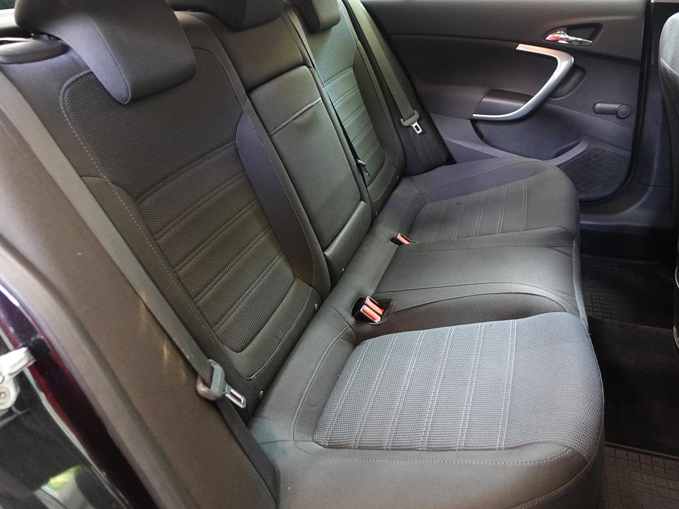 Opel Insignia 2.0 CDTi 