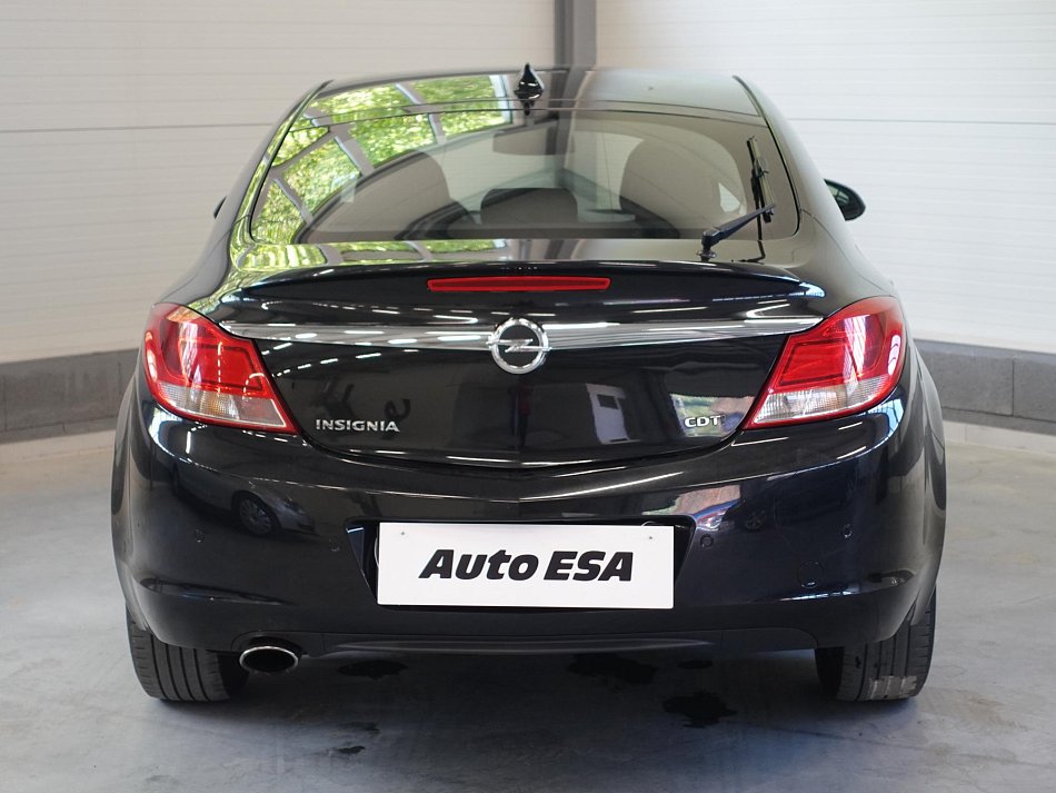 Opel Insignia 2.0 CDTi 