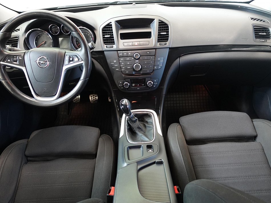 Opel Insignia 2.0 CDTi 