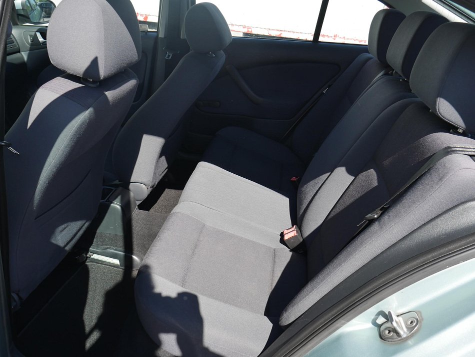 Škoda Octavia 1.6i 
