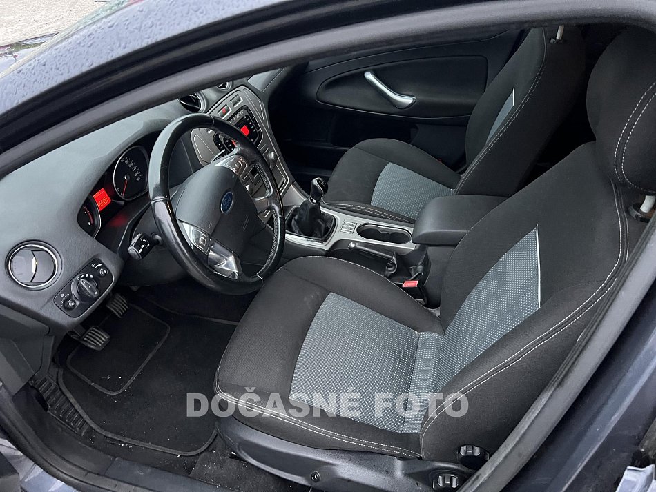 Ford Mondeo 1.6 Ti-VCT 