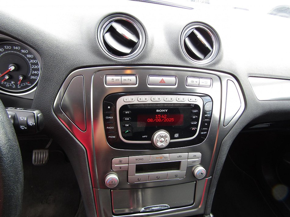 Ford Mondeo 2.0i 