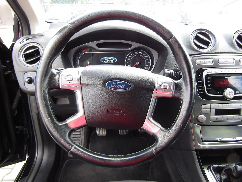 Ford Mondeo 2.0i 