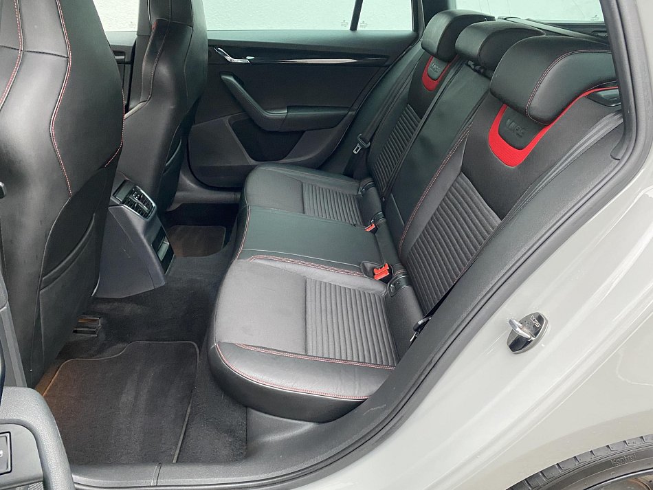 Škoda Octavia III 2.0 TDi RS Challange