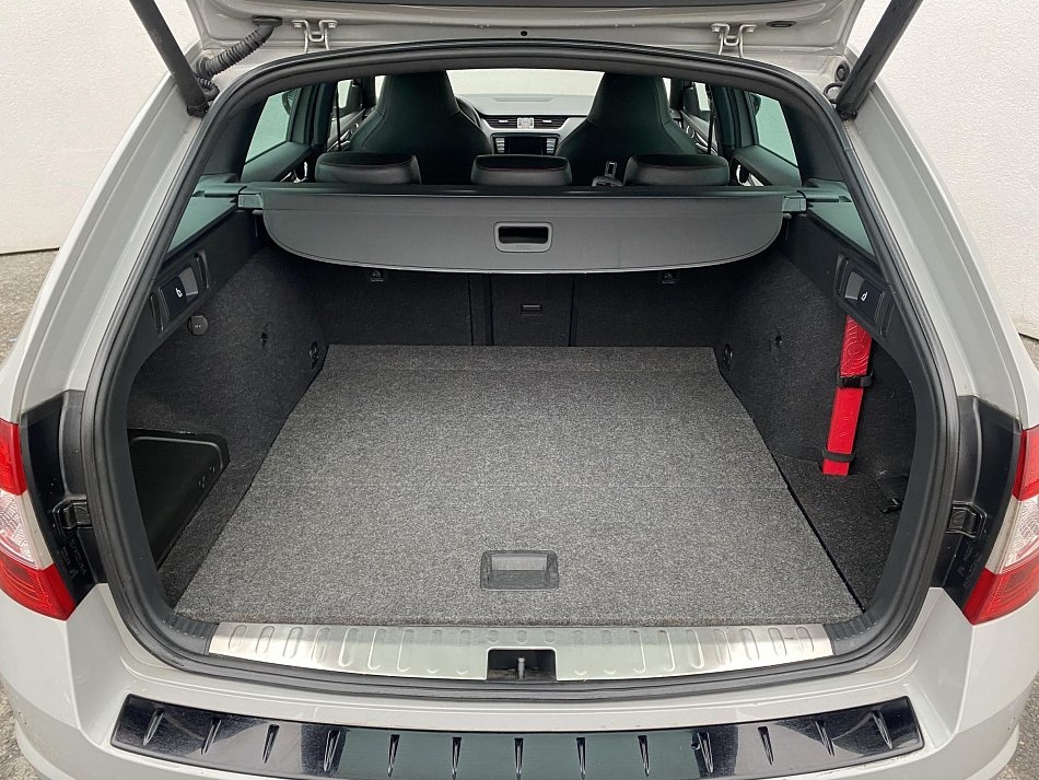 Škoda Octavia III 2.0 TDi RS Challange