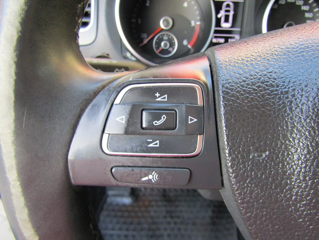 Volkswagen Golf 1.6 TDi Highline