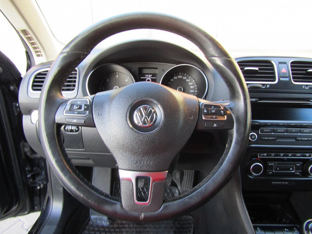 Volkswagen Golf 1.6 TDi Highline