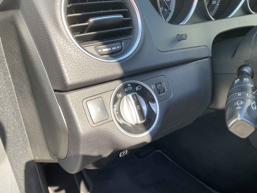 Mercedes-Benz Třída C 2.2 CDi  C200