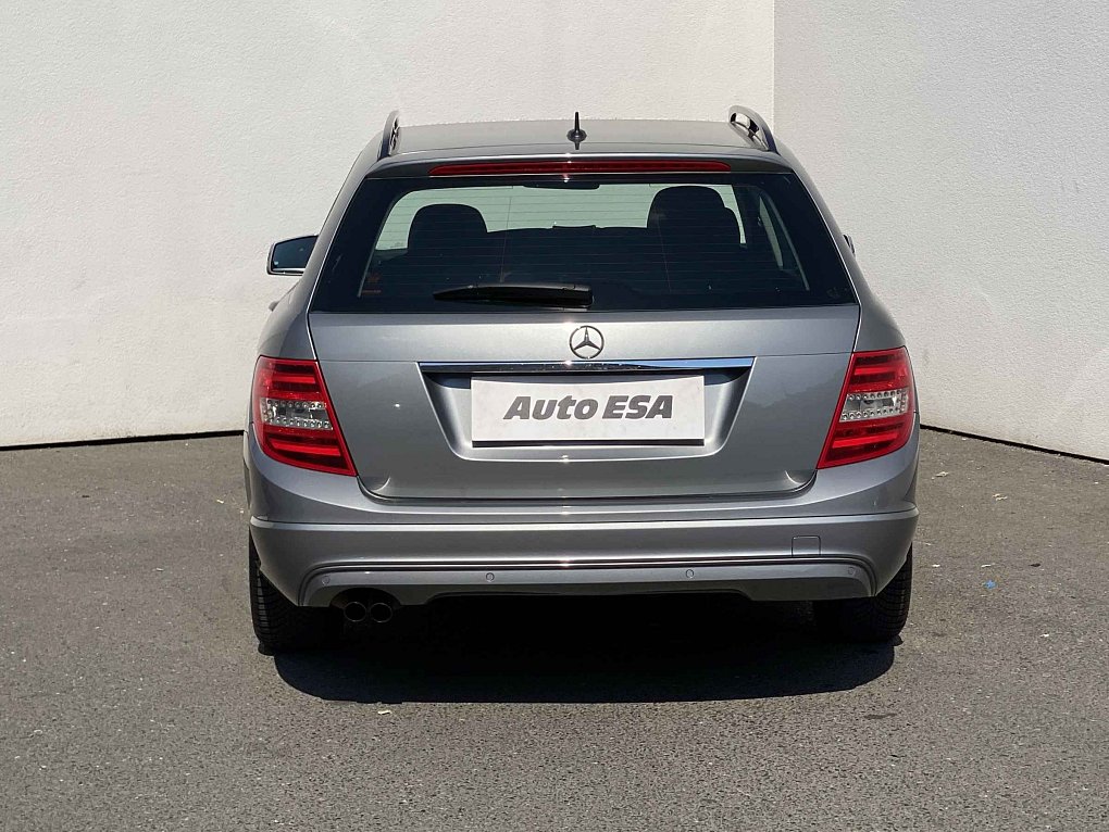 Mercedes-Benz Třída C 2.2 CDi  C200