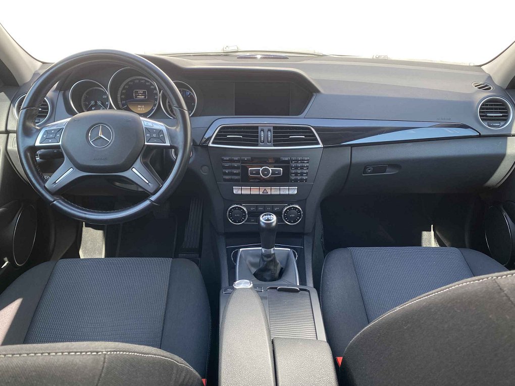 Mercedes-Benz Třída C 2.2 CDi  C200