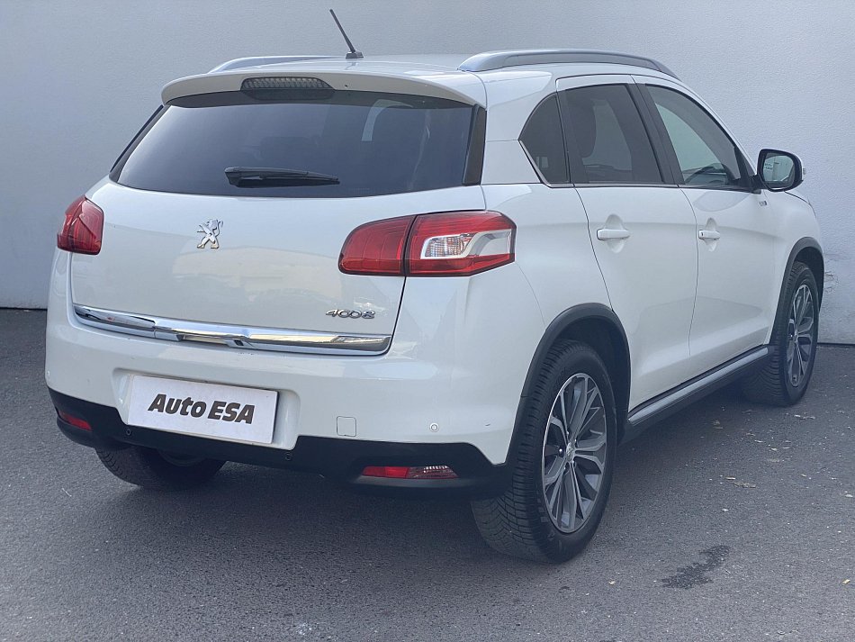 Peugeot 4008 1.6 HDi Style 4WD