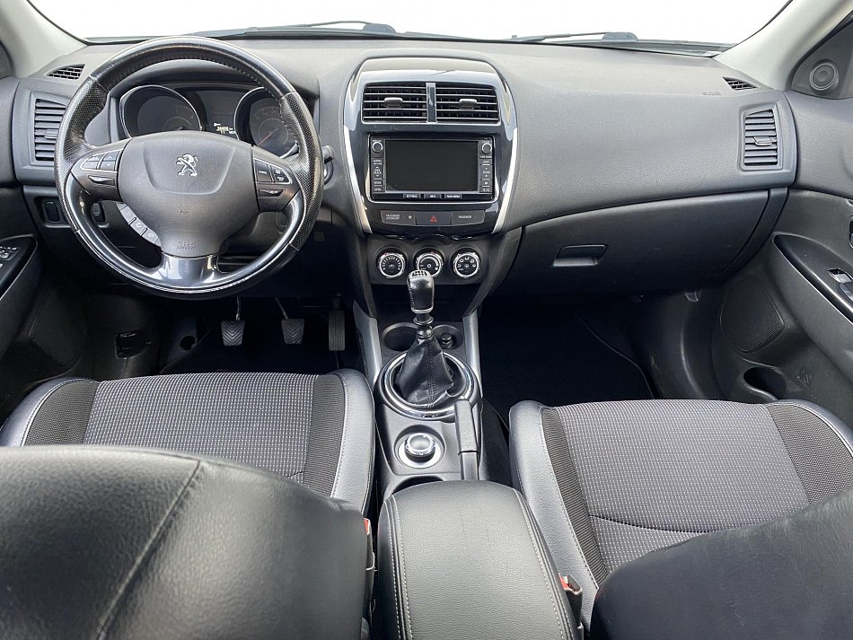Peugeot 4008 1.6 HDi Style 4WD