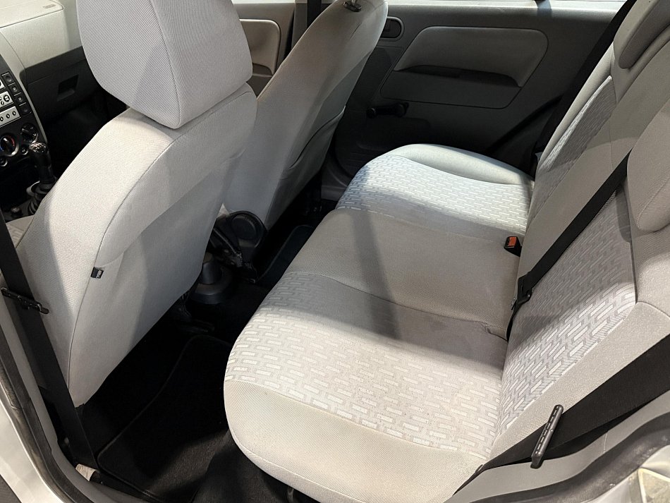 Ford Fusion 1.6 i 
