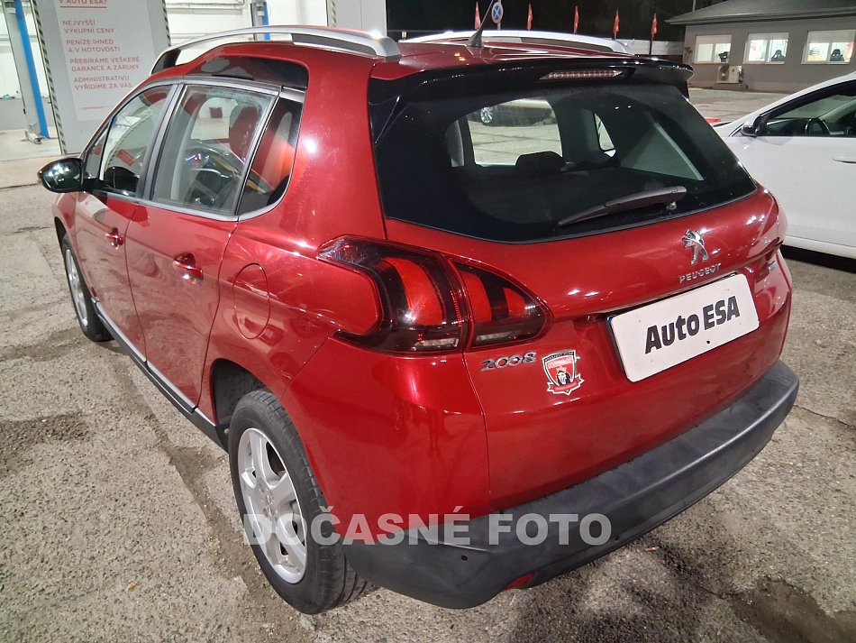 Peugeot 2008 1.2 PT 