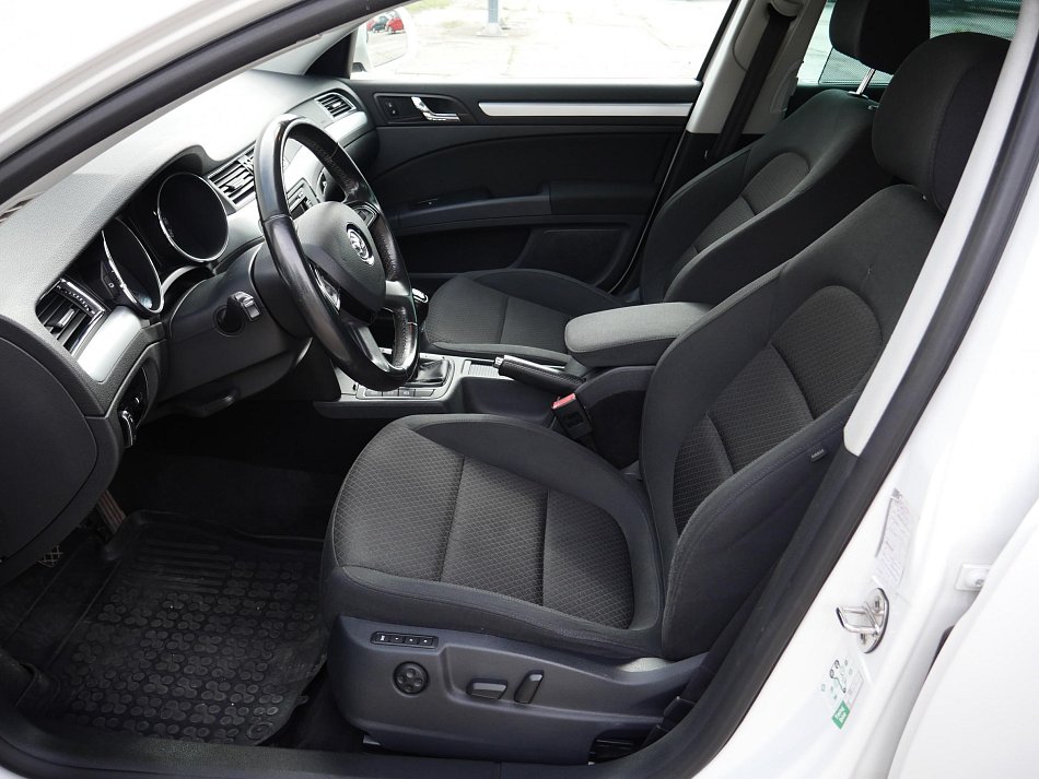 Škoda Superb II 2.0 TDi Ambition