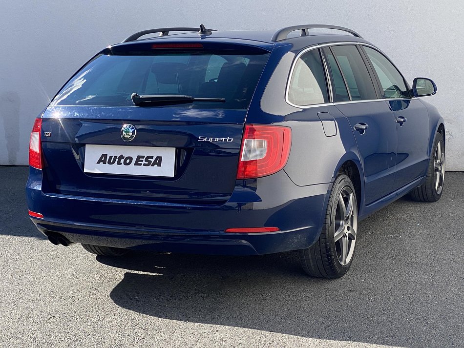 Škoda Superb II 2.0 TDi Ambition