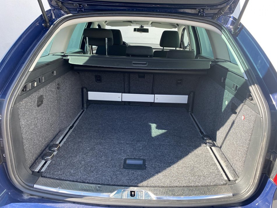 Škoda Superb II 2.0 TDi Ambition