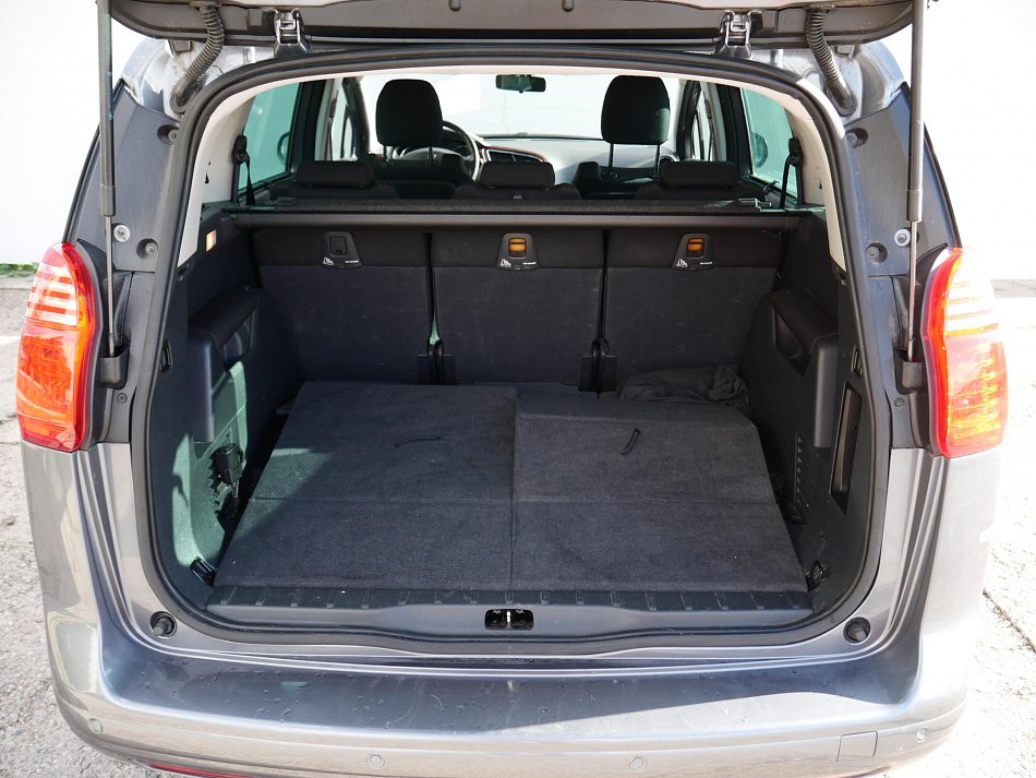 Peugeot 5008 1.6 HDi 