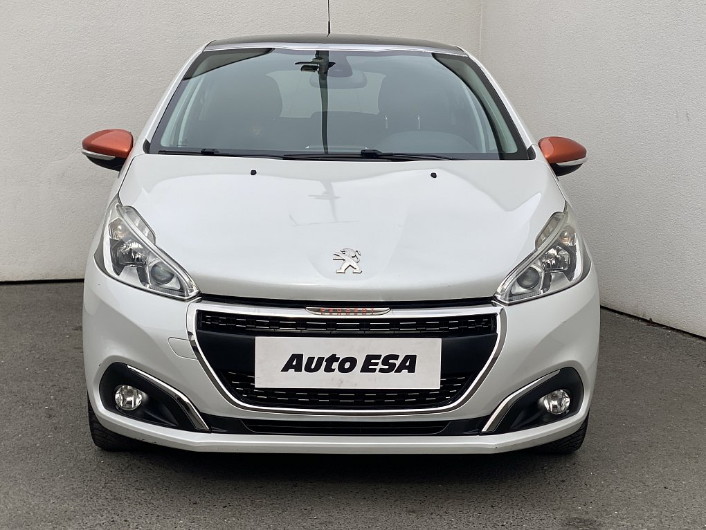 Peugeot 208 1.2PT Roland Garros