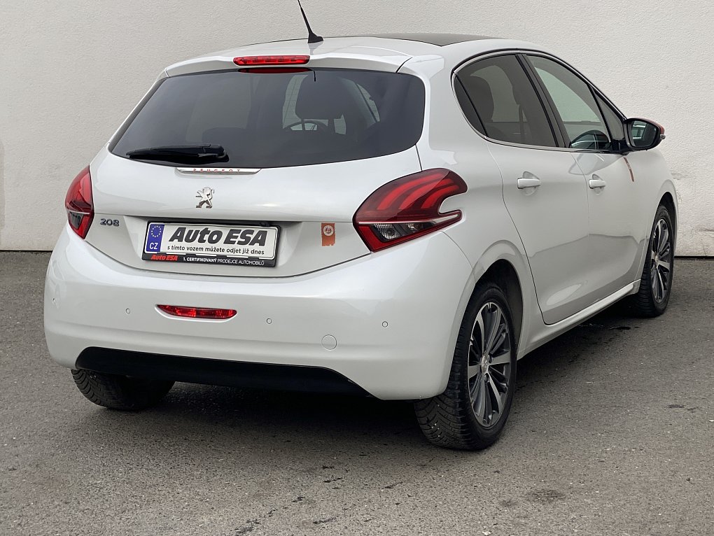 Peugeot 208 1.2PT Roland Garros