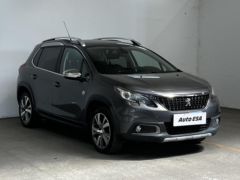 Peugeot 2008 1.2 PT Crossway