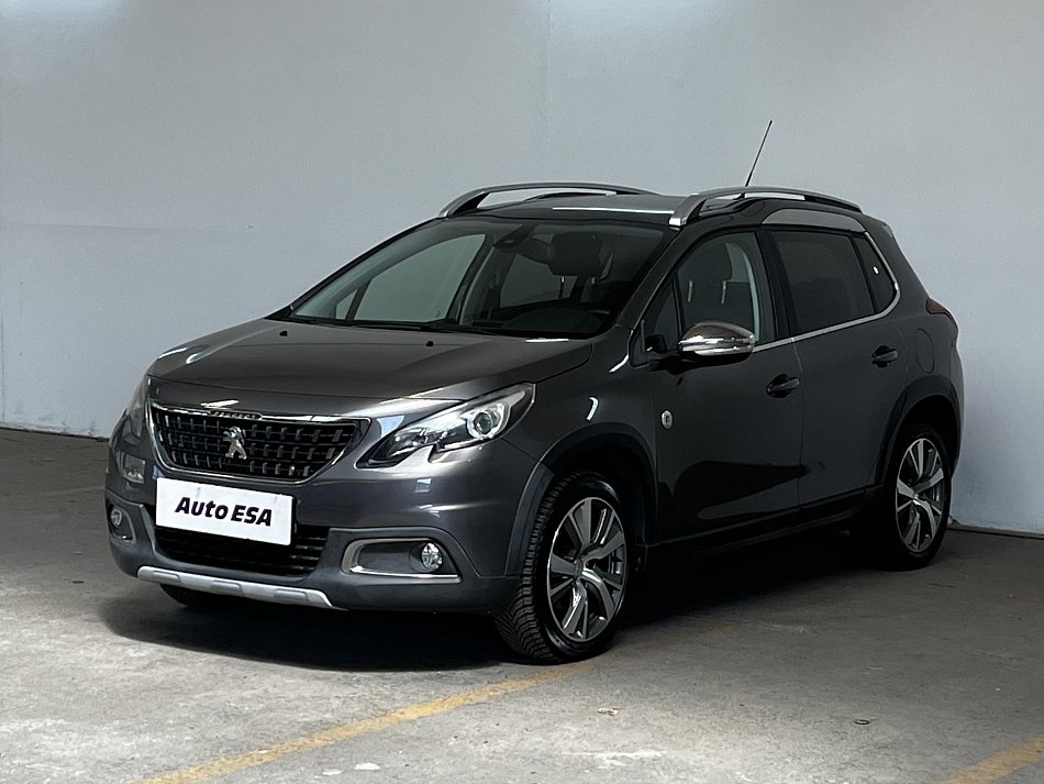 Peugeot 2008 1.2 PT Crossway