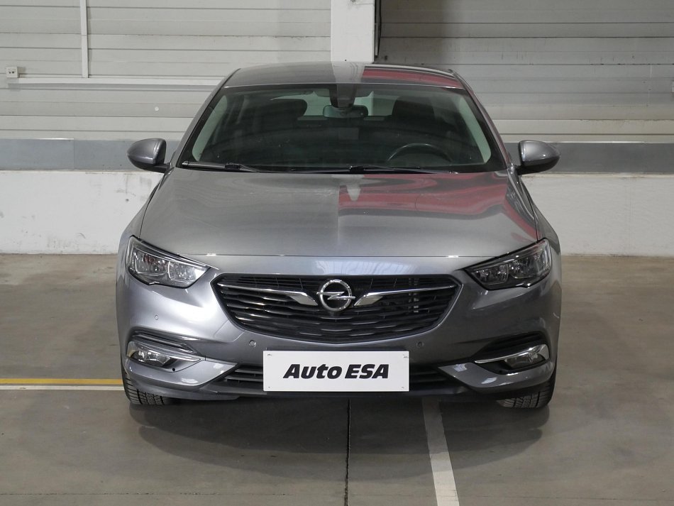 Opel Insignia 1.5T 