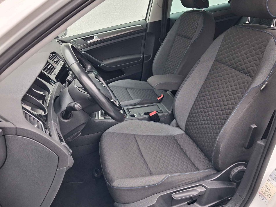 Volkswagen Golf 2.0 TDi Join