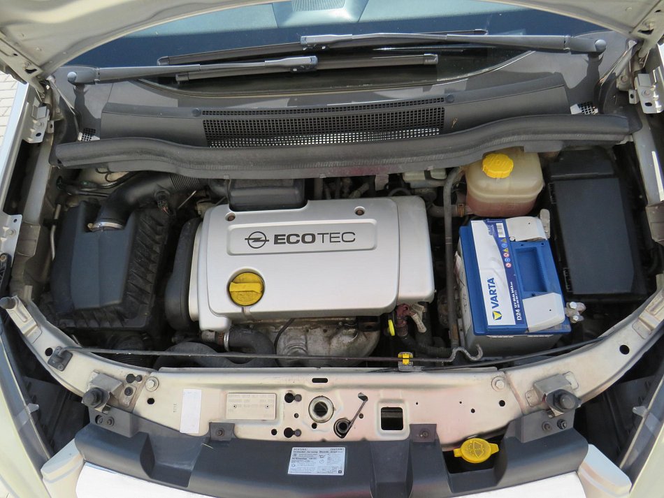 Opel Zafira 1.6i 