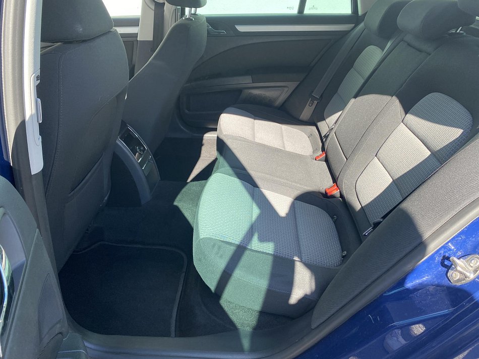 Škoda Superb II 2.0 TDi Ambition