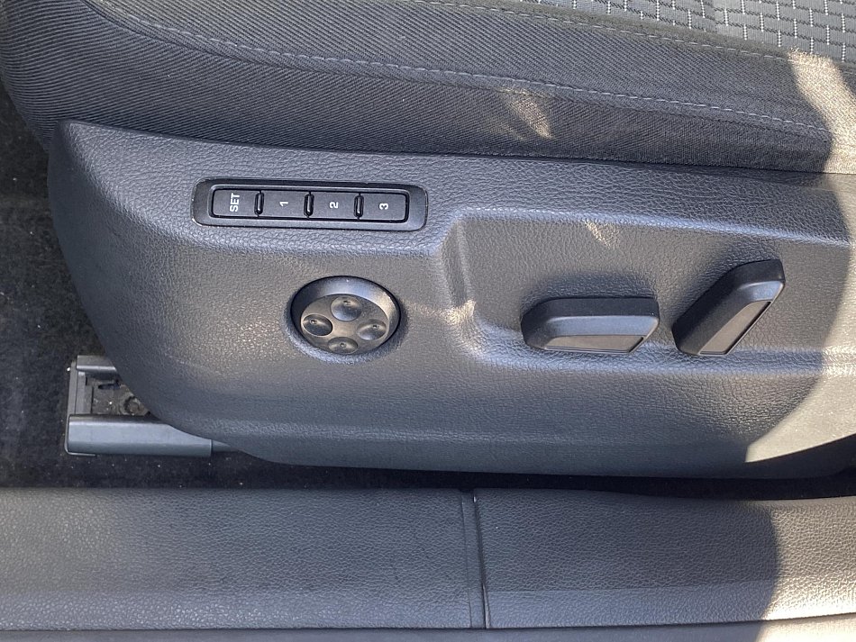 Škoda Superb II 2.0 TDi Ambition