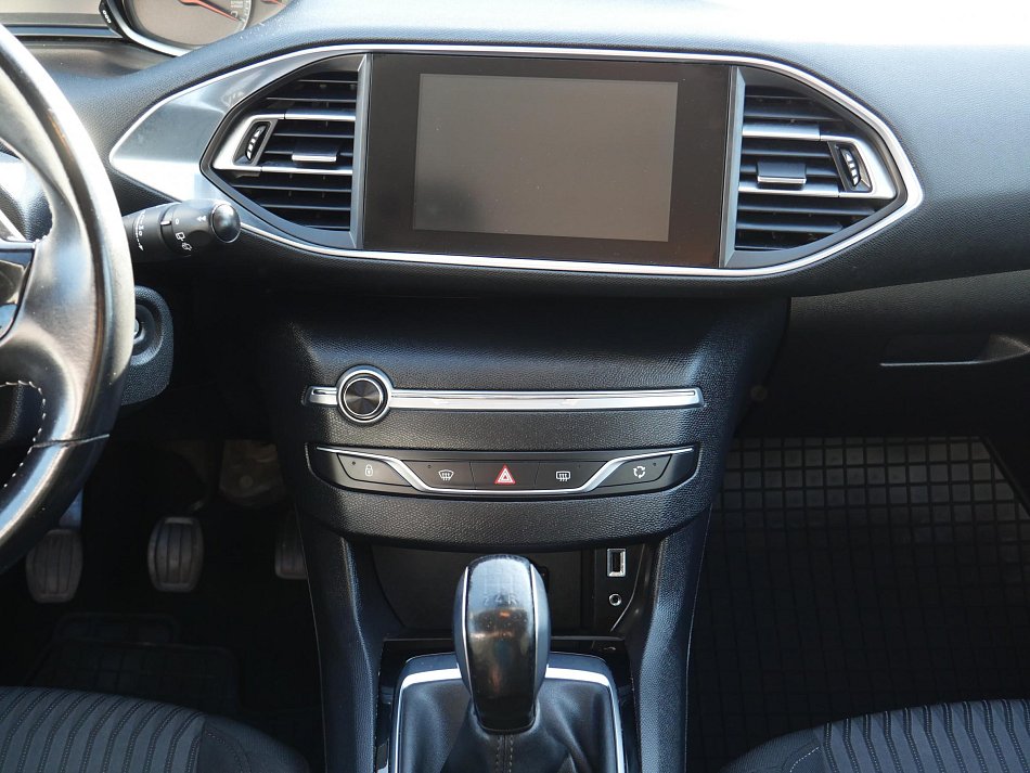 Peugeot 308 1.2 PT 