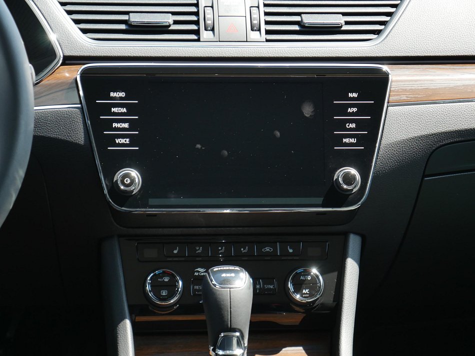 Škoda Superb III 2.0 TDi Scout 4x4