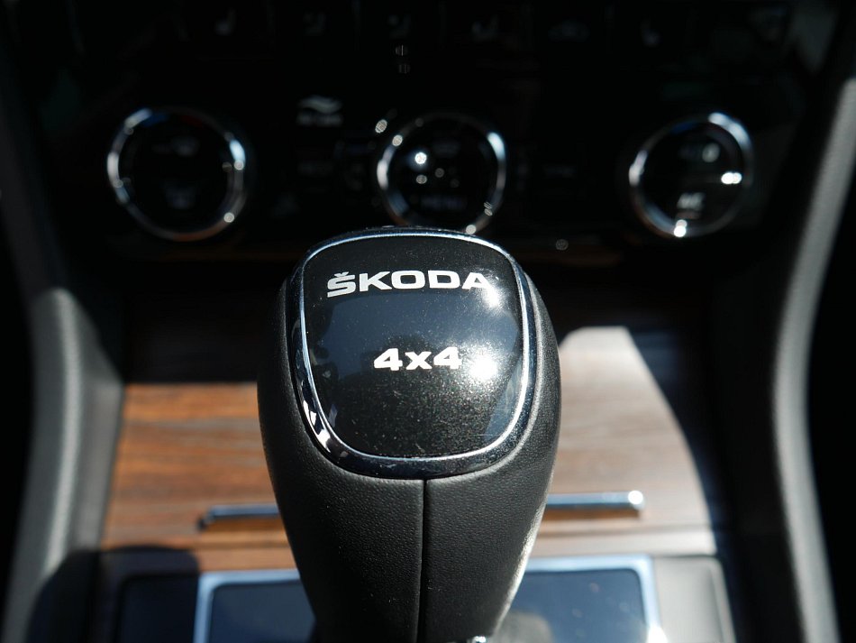 Škoda Superb III 2.0 TDi Scout 4x4