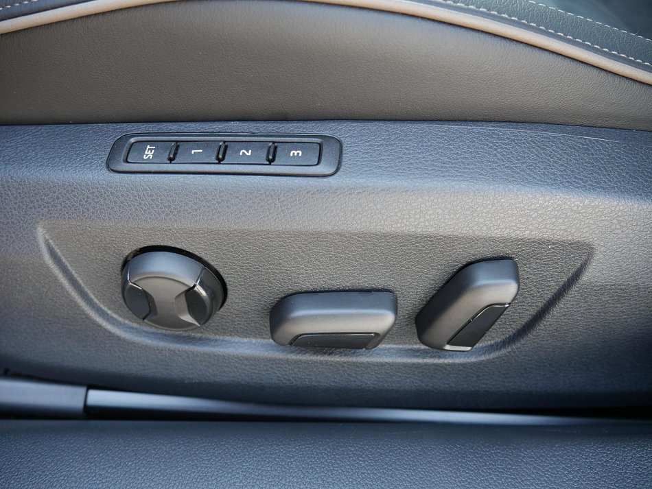 Škoda Superb III 2.0 TDi Scout 4x4