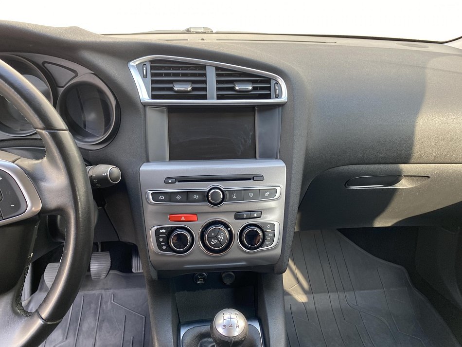 Citroën C4 1.2 i 