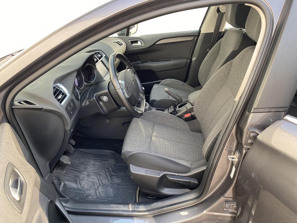 Citroën C4 1.2 i 