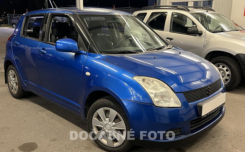 Suzuki Swift 1.3 i 